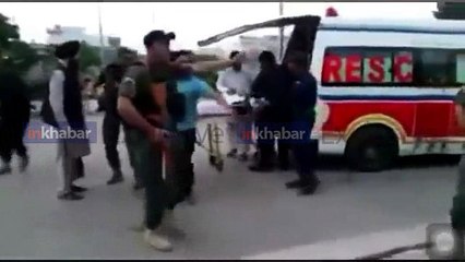 पाकिस्तान के आंतरिक मंत्री अहसान इकबाल पर हमला, रैली में मारी गोली, अस्पताल में भर्ती