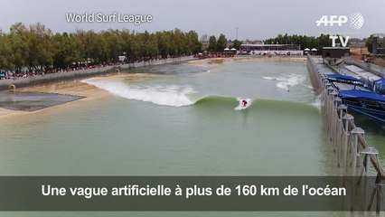 Surf: une compétition sur une vague artificielle