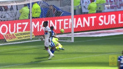 Descargar video: Traore gives Lyon the lead with superb flick