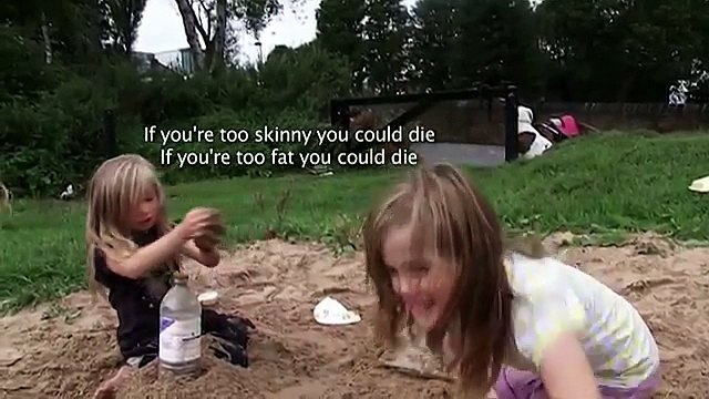 Family Scraping Below The Breadline (Poverty Documentary) - Real Stories