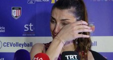 Milli Voleybolcu Neslihan Demir Güler Kariyerini Gözyaşlarıyla Noktaladı