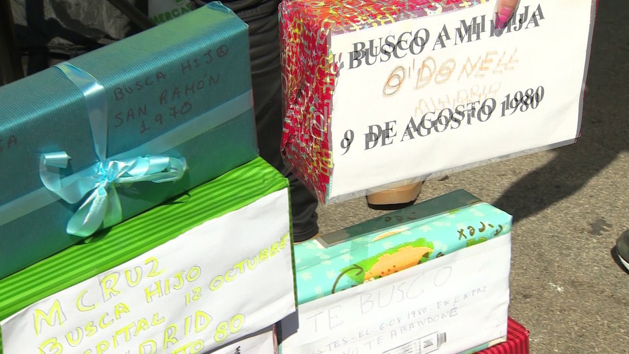 Asociaciones de bebés robados se concentran en el Día de la Madre