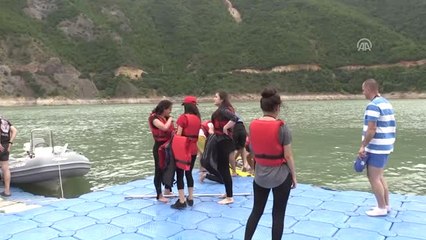 Borçka Baraj Gölü'nde "Su Sporları Şenliği"