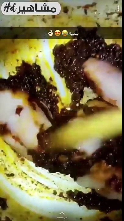 غناتي القحطاني فرحانه بعد خروج المولوده وامها من المستشفى  !