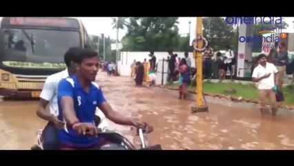 13 സംസ്ഥാനങ്ങളിൽ  കനത്ത മഴയ്ക്കും കാറ്റിനും സാദ്ധ്യത | Oneindia Malayalam