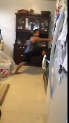 Télécharger la video: Elle filme le séisme à Hawaii vu de sa maison ! Tremblement de terre