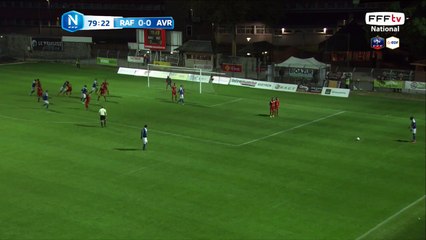 Frappe de BELAHMEUR sur ce coup franc!