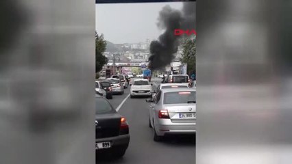 Samsun Seyir Halindeki Kamyonet Alev Aldı