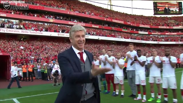 Angleterre - Joueurs et fans d'Arsenal disent Merci Arsène à Wenger