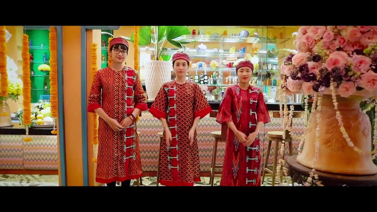 Nhà hàng món Thái mới mang tên Nạm Plà của Lý Quí Khánh vừa khai trương mà đông đủ các gương mặt người nổi tiếng đình đám từ ca sĩ (Hà Hồ, Đám Vĩnh Hưng, Hiền T