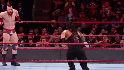 WWE Raw Roman Reigns vs. Sheamus