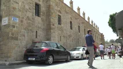 Kıbrıs'taki Osmanlı Mirası "Büyük Han" Turistlerin Gözde Mekanı Oldu