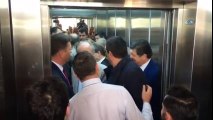 Muharrem İnce, CHP Genel Merkezi'nde Asansör Krizi Yaşadı
