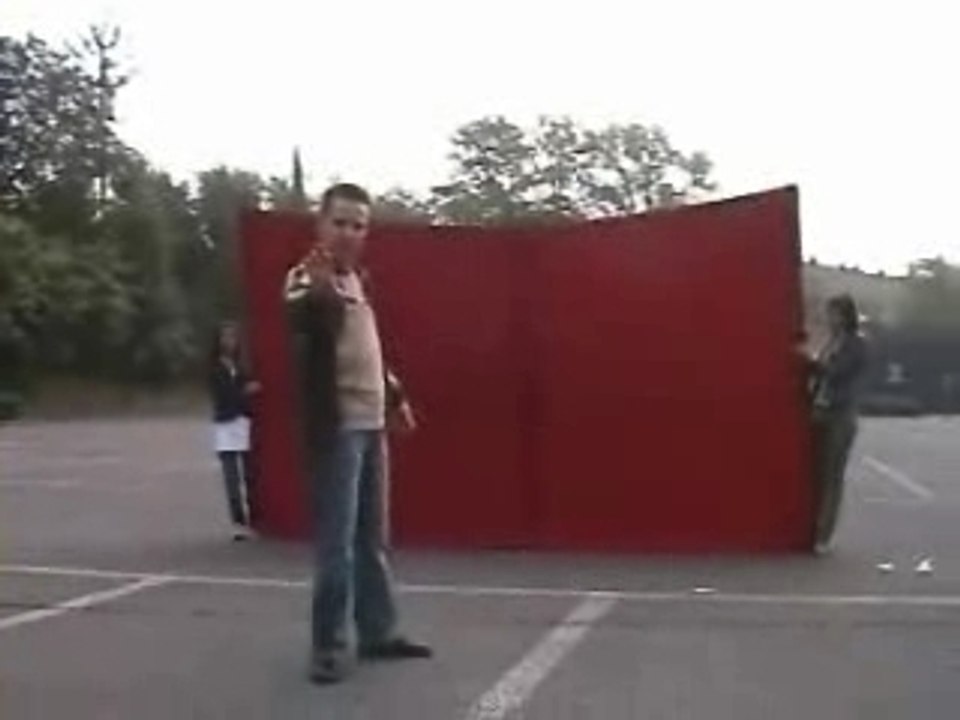 Gianni HENDERSON Apparition d'unautocar