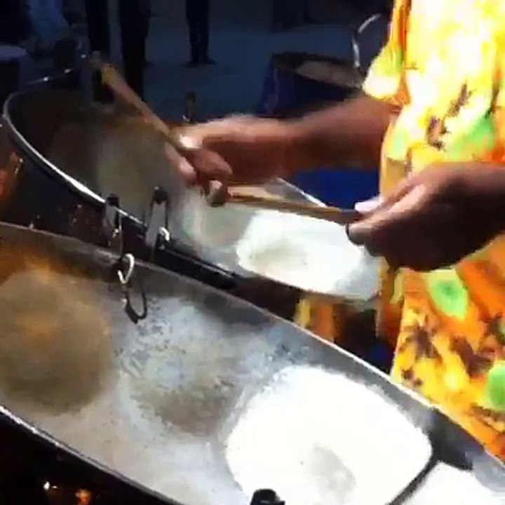 Qué te parece una noche de música caribeña?  #stmaarten
