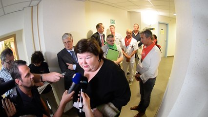 La ministre Maggie De Block huée au CHR Mons Hainaut.vidéo Eric Ghislain