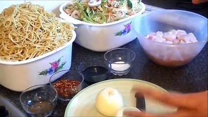 CHICKEN NOODLE STIR FRY *COOK WITH FAIZA*