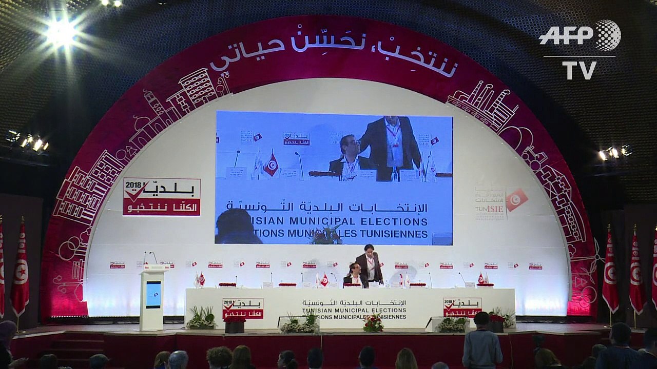 Turnout low as Tunisia holds first free municipal elections