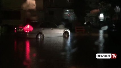 Report TV - Përmbytet Lezhën,disa zona në errësirë,vijon shiu i dendur