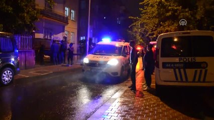 Tartıştığı Eşini Bıçakla Yaraladı