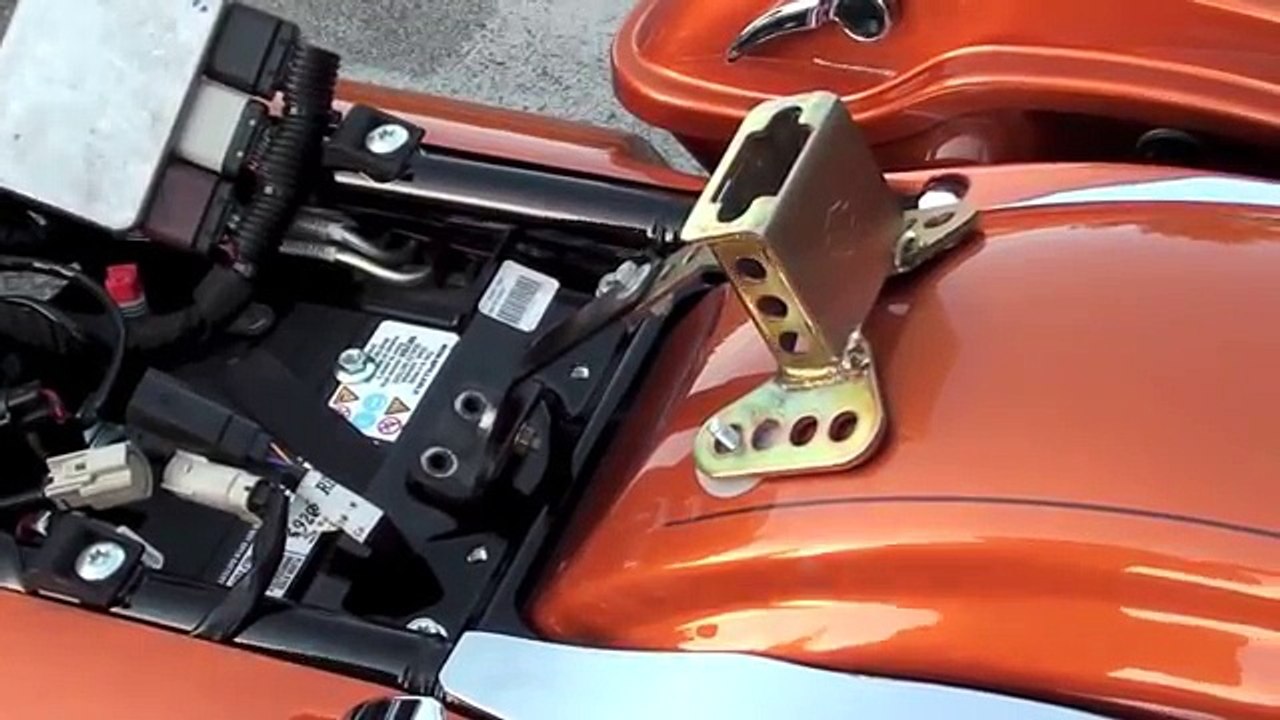 Install detachable rider backrest on new Harley Davidson Touring | Law Abiding Biker Podcast