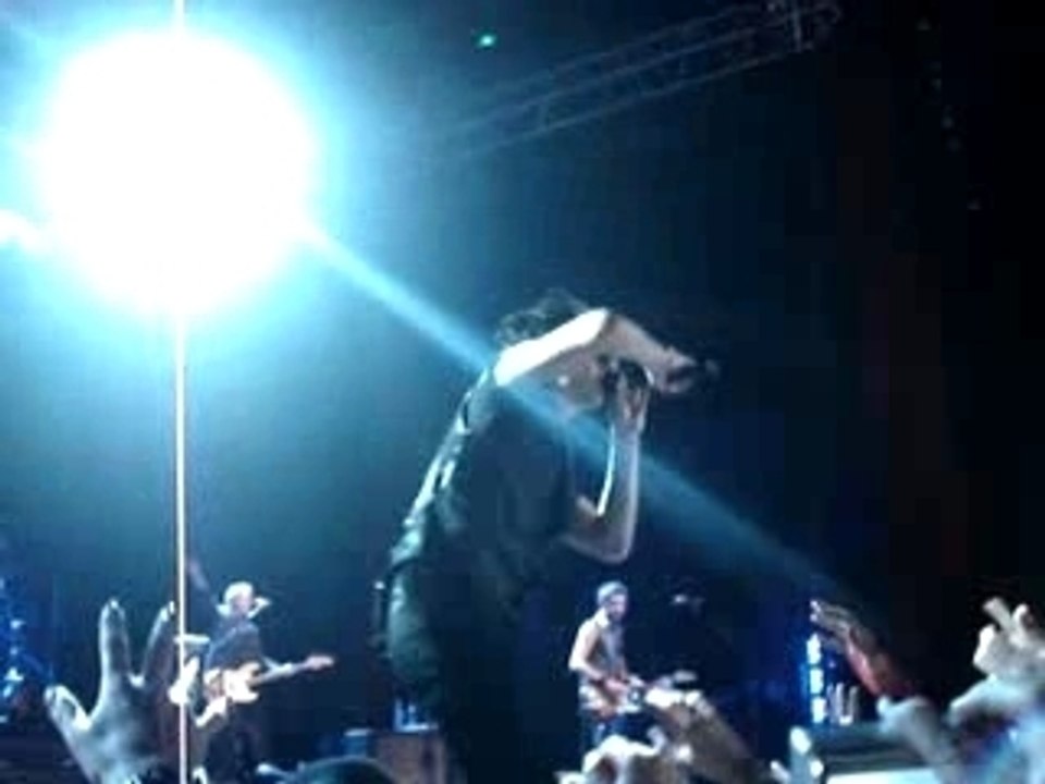 Indochine au bikini le 3 decembre 2007