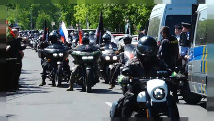 'Gece Kurtları' Rus askerlerini anıyor