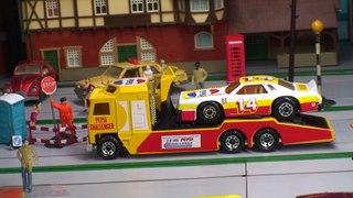 Toy Trucks with Race Cars MatchboxTeam Convoy