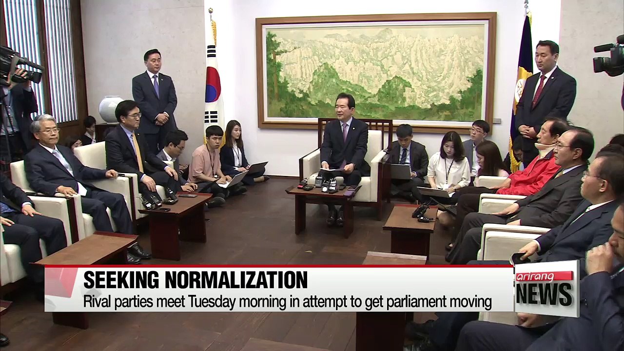 Rival parties meet in attempt to reach last-minute deal to normalize parliament