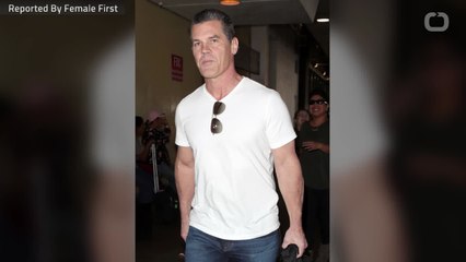 Josh Brolin Admits Crush On Ryan Reynolds