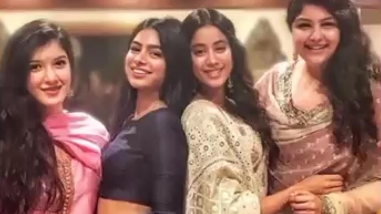 Sonam Kapoor Mehandi Function Highlights