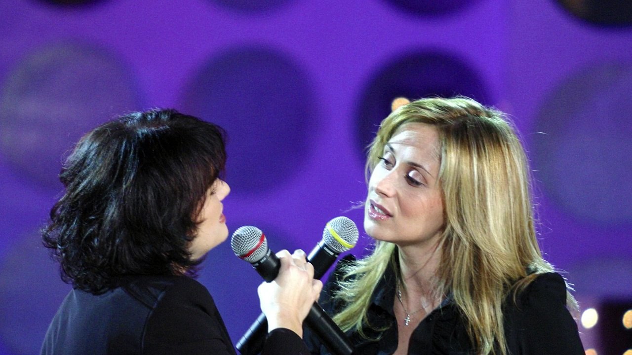 Mort de Maurane : des personnalités lui rendent d'émouvants hommages