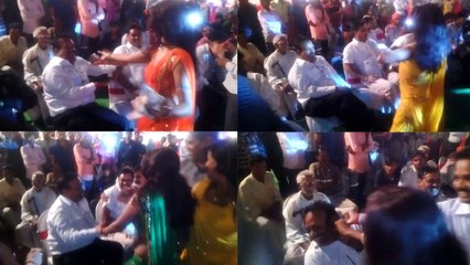 बार-बालाओं के बीच बैठकर नोट लुटा रहे इस बड़े अधिकारी का वीडियो वायरल