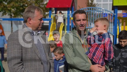 Tải video: Bashkia e Tiranes dhe Ambasada ceke perfundojne kendin e lojrave ne sheshin “Bajram Curri”