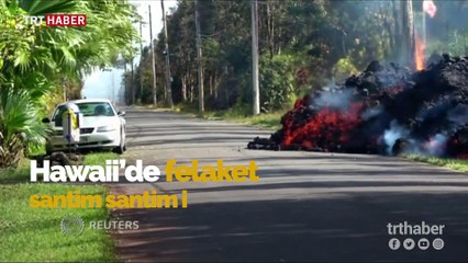 Yol kenarına bırakılan otomobil lavların altında yok oldu