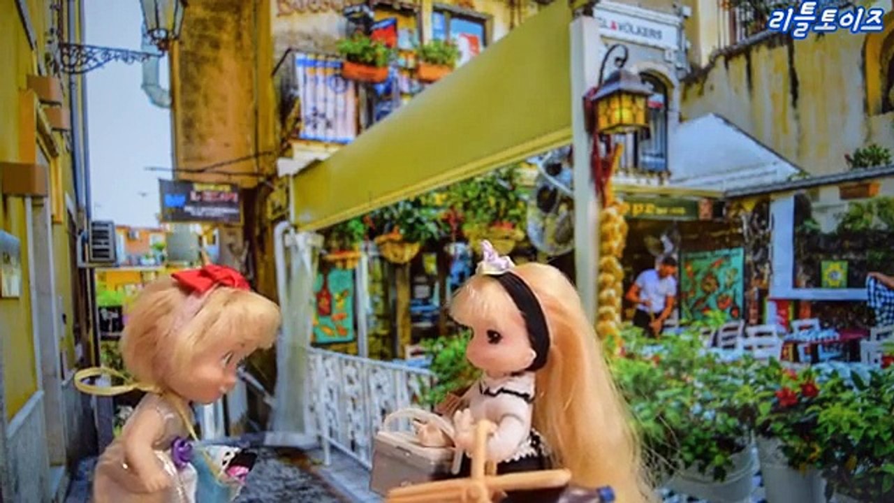 인형놀이 워터파크에 가다! 수영장에서 남자친구를 만나다? 리틀미미드라마 1화 인형극 인형드라마 수영장 슬라이드 물놀이 pool 미끄럼틀 어린이채널 인형수영복