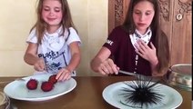 Челлендж! Обычная Еда Бали или Мармелад? Giant Spider vs Gummy Spider Food Candy Challenge