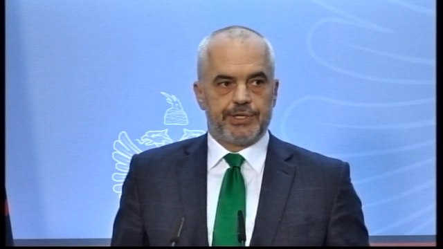 Report TV - Rama ironi me gazetarët: Bojkoti, i pamundur, pa mua s’ushqeheni