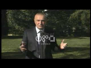 Ora News – Meta “përkëdhel” gazetarët: Askush të mos intimidojë gazetarët