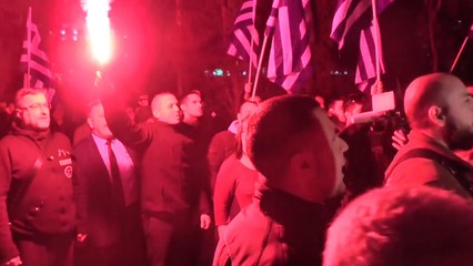 Ora News – “Himara”, protestë para Ambasadës shqiptare në Athinë