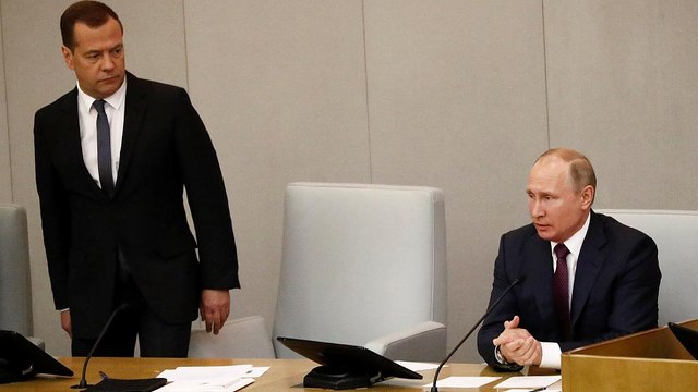 Медведев вновь возглавил правительство