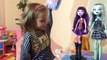 Монстер Хай играем в куклы Настя Гулия Йелпс парик и макияж Monster High doll cosmetics