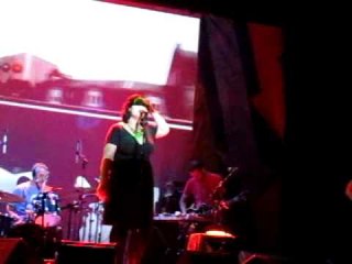 Tulipa Ruiz - Do Amor (ao vivo no CCBB)