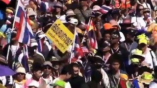 反政府示威者占领曼谷市区造成交通瘫痪