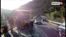 Report TV - Aksident në aksin Elbasan- Librazhd, përplasen 3 makina