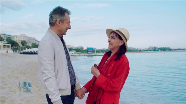 Anna Karina chante Sous le soleil exactement à Michel Denisot - Cannes 2018