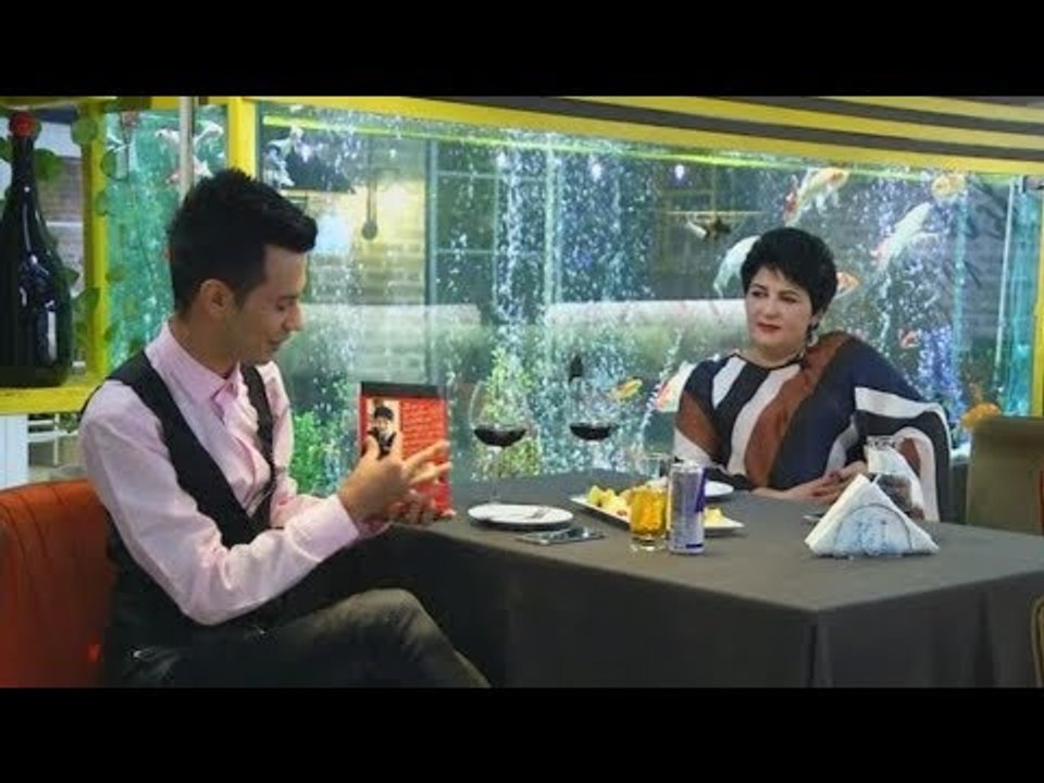 Ora News - Në çantën e nëninspektores së burgut të burrave dhe shkrimtares Meri Mezini