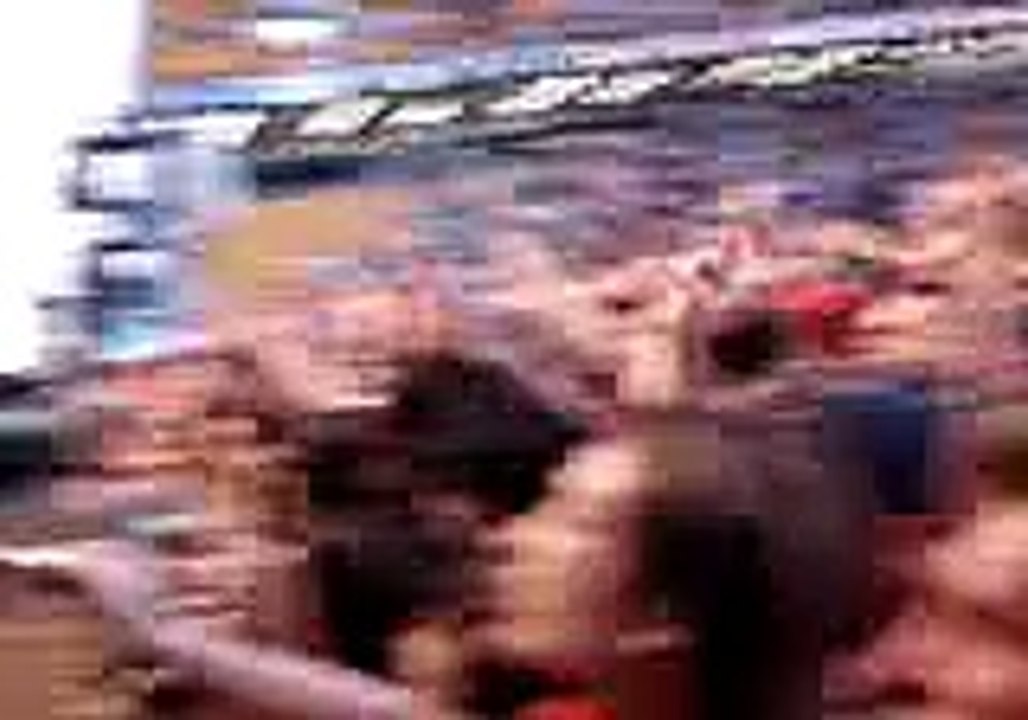 Muse - Time is Running Out, Ericsson Stadium, Big Day Out, Auckland, New Zealand  1/16/2004