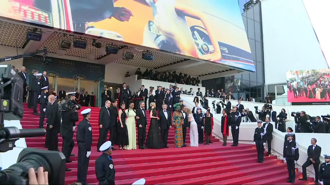 Cannes: montée des marches du couple star Cruz-Bardem (2)