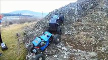 axial wraith rock crawler with dig